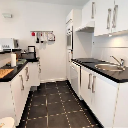 Bel 3* Au Centre De Avec Wifi, Balcon Et Parking - Fr-1-368-337